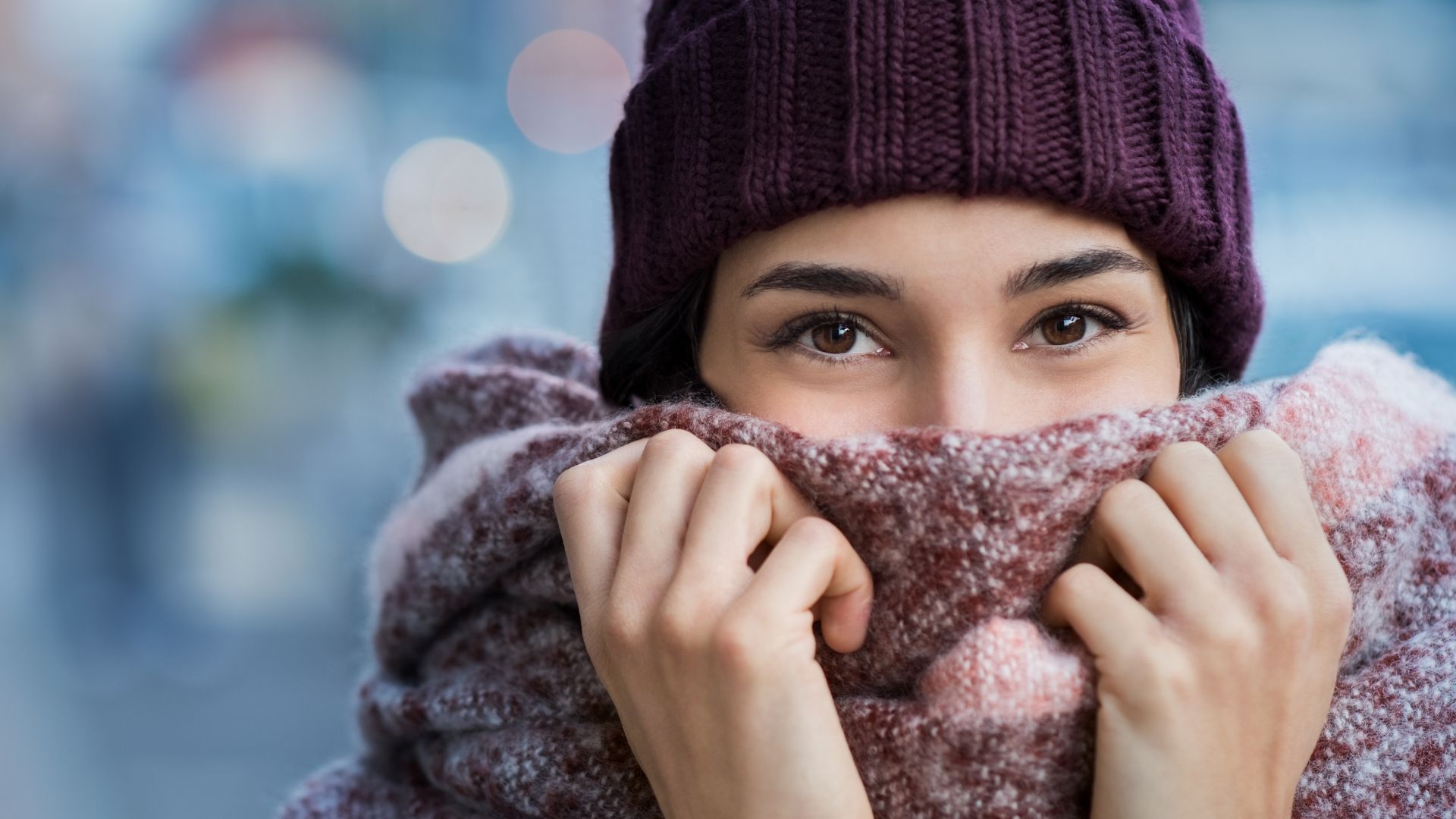 Come combattere la perdita di ciglia e sopracciglia durante l’inverno